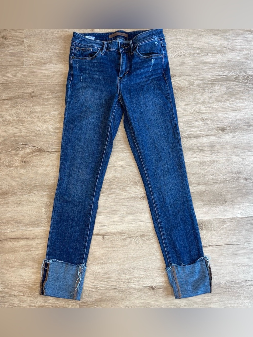 Joe’s Jeans Womens Size 25 low rise Distressed Skinny Cuffed Dark Wash Jeans